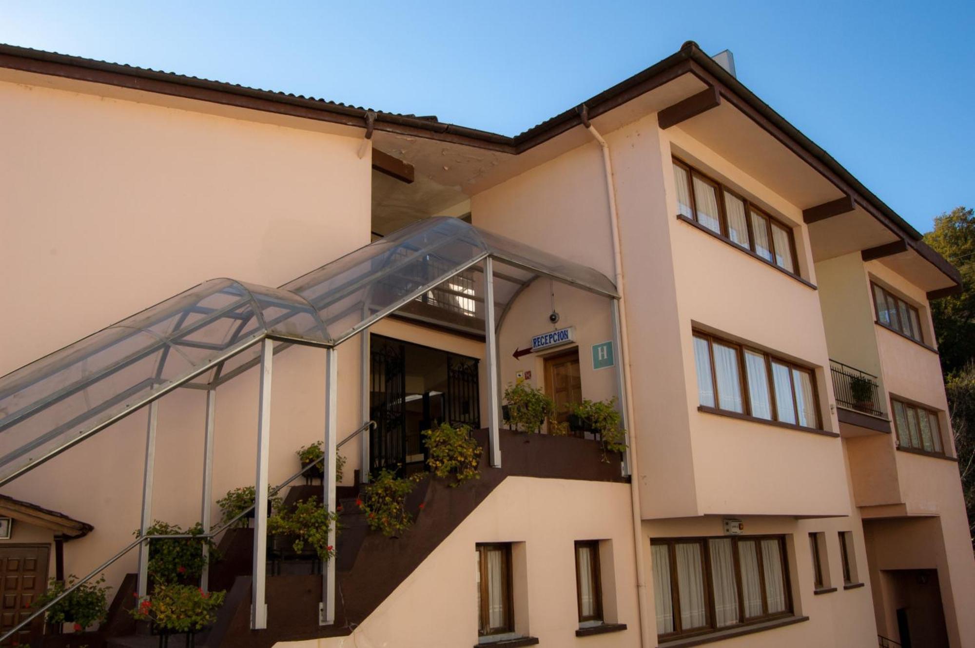 Hotel Urgain Oronoz-Mugaire Exterior foto